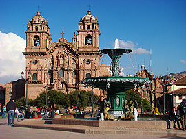 Plaza de Armas, kostel La Compaia